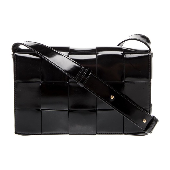 BOTTEGA VENETA Spazzolato Intrecciato Maxi Cassette Crossbody Bag Black woven - Picture 12 of 15